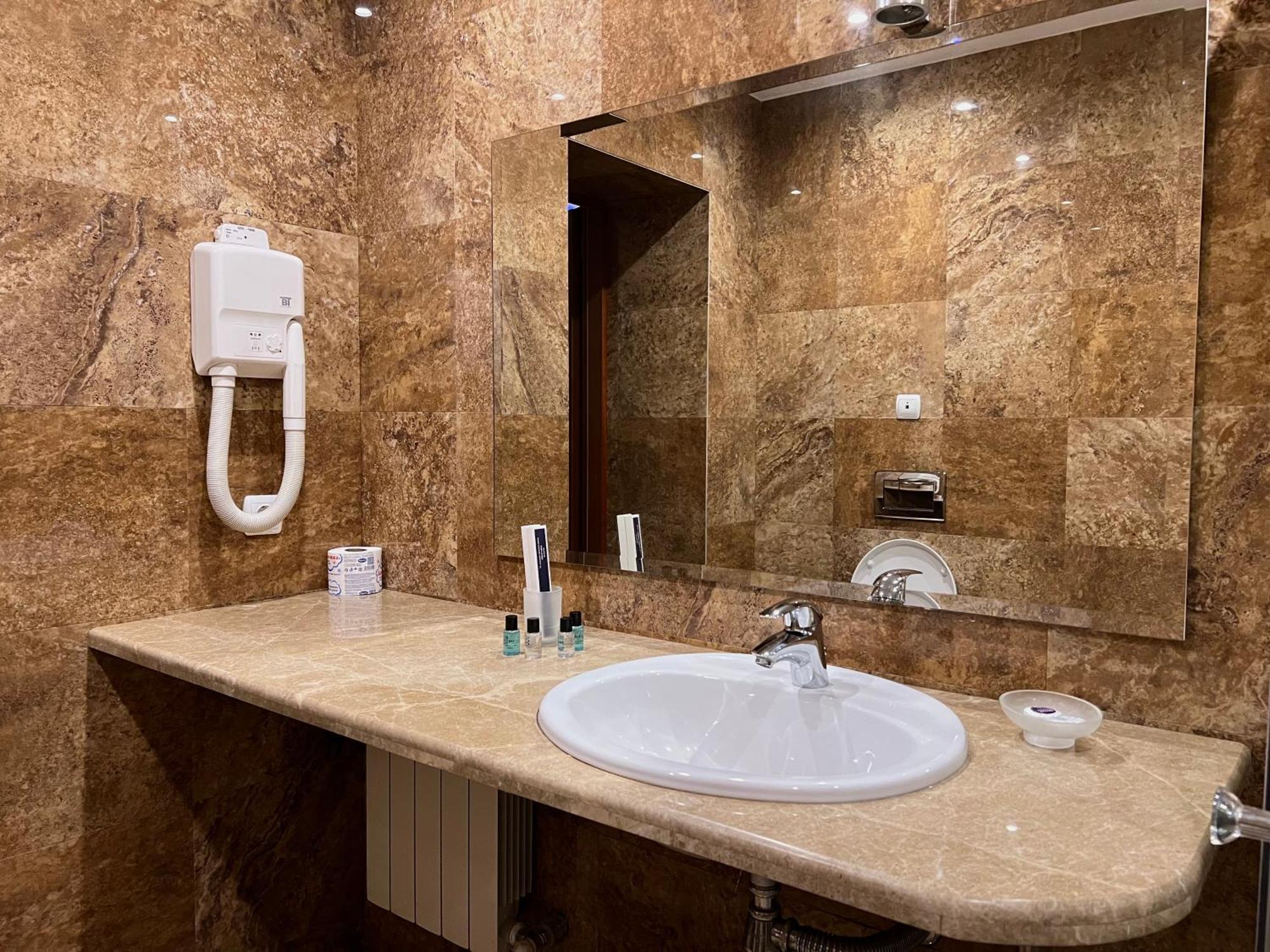Jeppesen Residence Алматы Экстерьер фото