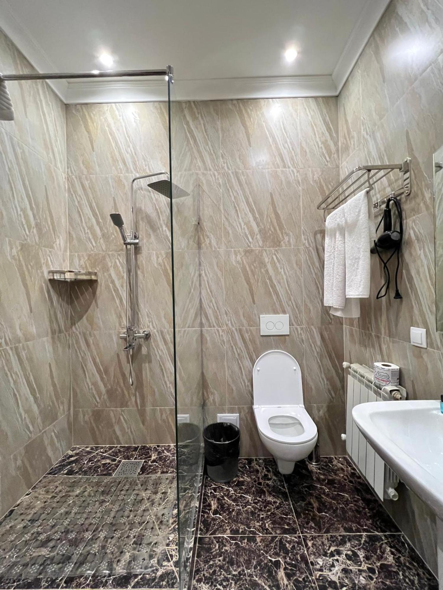Jeppesen Residence Алматы Экстерьер фото