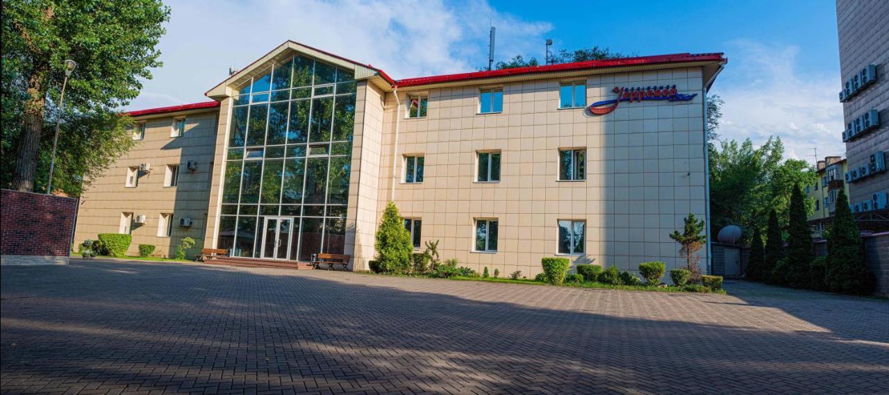 Jeppesen Residence Алматы Экстерьер фото
